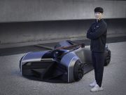 Nissan представляет автономный концепт-кар, подключенный к человеческому мозгу!