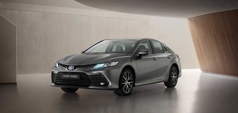 Обновленная Toyota Camry вышла на украинский рынок