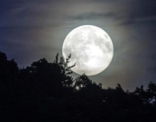 Полнолуние 28 марта: чем опасно и в чем его особенность