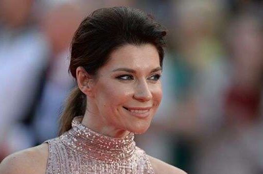 «Так выглядит мама, которая родила меньше суток назад»: звезда сериала «Воронины» потроллила своих поклонников постельным фото