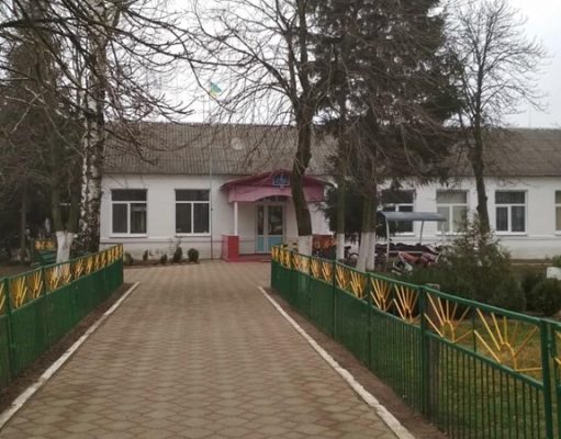 Жители самого многодетного села: Школа рассчитана на 240 школьников, учатся 754, дети учатся до девяти вечера