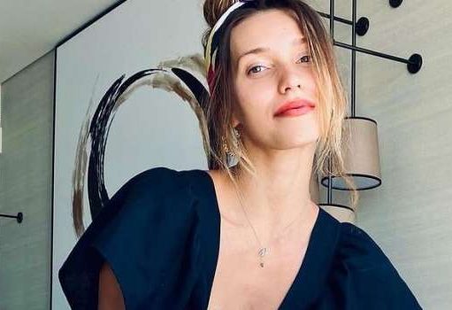 «Я все время замазывала, либо просила оператора снимать определенный кадр или вырезать»: Тодоренко снялась в фотосессии, не став скрывать пятна витилиго на ноге