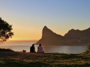 Карантинные майские: рыбалка на рассвете, зебры в украинской степи и сакуротерапия в Ужгороде