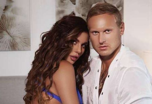 «Моники не хватает», «Такие тёплые фотографии»: Анна Седокова проявила пленку с семейными фотографиями и показала их поклонникам