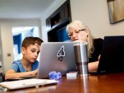 Поколение безграмотных: на дистанционке школьники усвоили только половину знаний