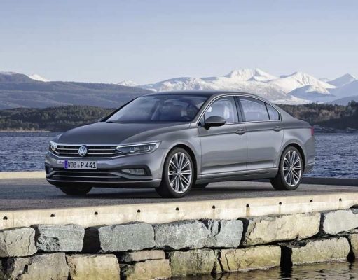 В моторную гамму Volkswagen Passat вернули двухлитровый агрегат