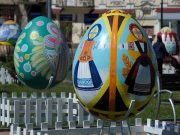 Битва яйцами: города хвастают своими писанками