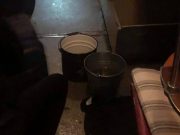 Пассажиров поезда Киев — Николаев залило в вагоне: Спасались при помощи ведер