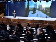 Выпускники Университета президента смогут работать на частную кампанию. Если те заплатят государству