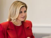 Зеленская пришла на выставку Марчука в элегантном синем костюме. Фото