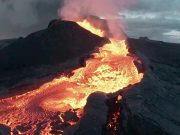 Дрон влетел в жерло вулкана в Исландии и снял эпичное видео, прежде чем расплавиться