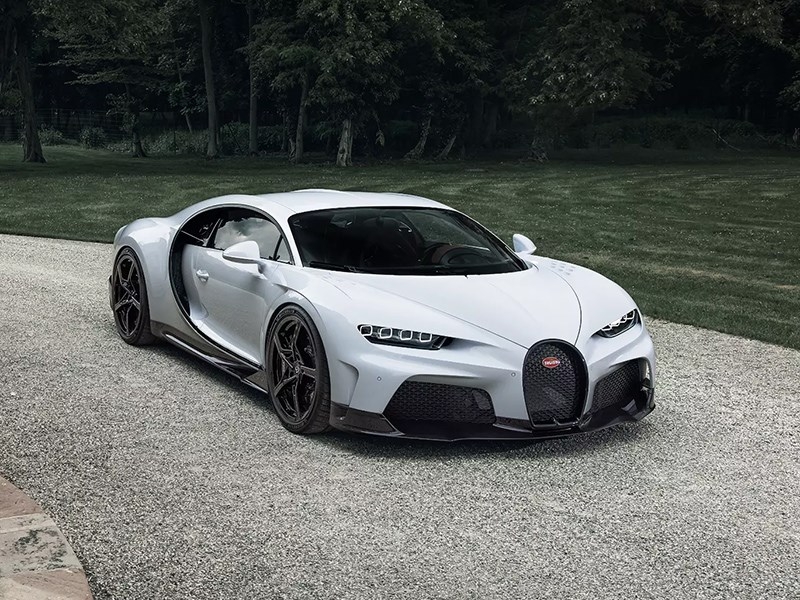 Представлен ультимативный Bugatti Chiron