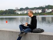 Работа в кафе и короткие встречи с друзьями: делаем дни на удаленке разнообразнее