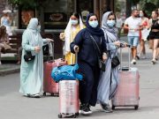 Из-за ковида Украину заполонили туристы из богатых восточных стран