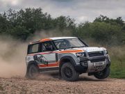 Land Rover Defender превратили в раллийный болид
