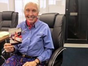 В космос с Джеффом Безосом отправится 82-летняя летчица Уолли Фанк