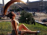 Украинская Рапунцель: Снялась в кино с Зеленским, очаровала Джареда Лето и Дольфа Лундгрена