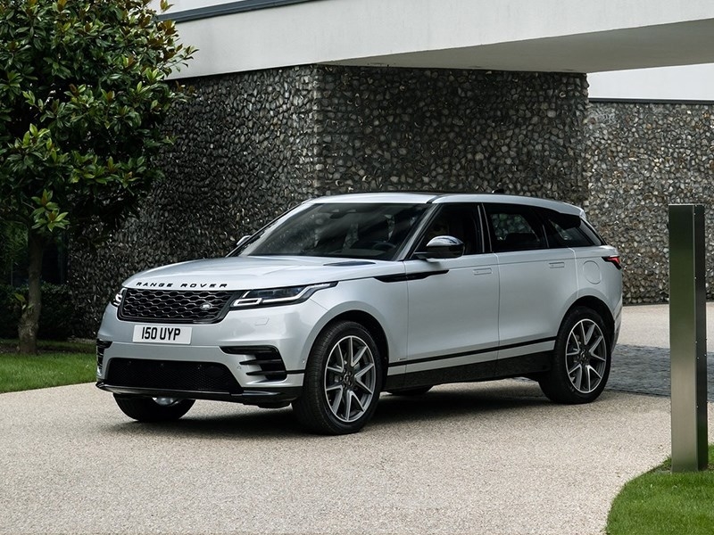 В Россию приехал обновленный Range Rover Velar