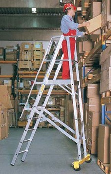 Мобильные лестницы: преимущества и характеристики