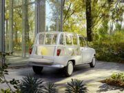 Renault 4L превратили в номер отеля.