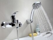 На что обращать внимание при выборе смесителя в ванну?