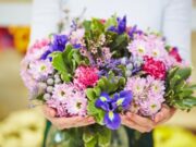 Доставка цветов в Польше: особенности услуги