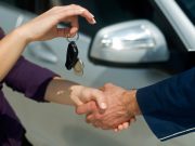 Аренда автомобиля с водителем: преимущества и условия