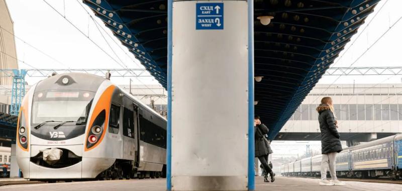 В Украине запускают новый поезд по важному маршруту: цена билетов