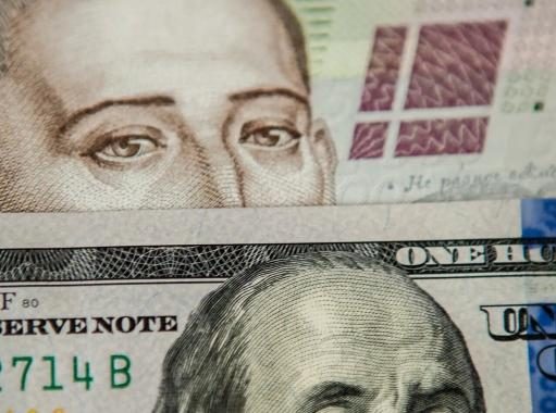 Доллар под контролем: НБУ обрадовал украинцев ситуацией на рынке валюты