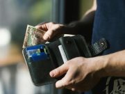 Кассиры в супермаркетах отказываются принимать у украинцев определенные гривни и копейки: что делать покупателю