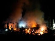 В Харькове вражеский БПЛА попал в частный сектор: загорелись дома. Фото