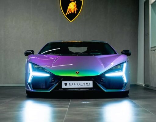 В Нидерландах продают этот Lamborghini Revuelto с уникальным цветом кузова