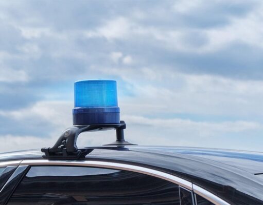 Путин утвердил ужесточение наказания за непропуск машин со спецсигналами