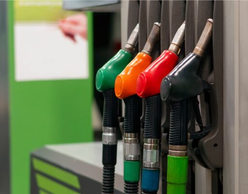 Цены на бензин могут отвязать от инфляции. Что это значит для автомобилистов?