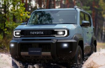 Toyota расширяет семейство Land Cruiser новыми кроссовером и пикапом