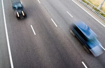 В Минтрансе обсуждают возможность сделать дороги без ограничений скорости