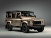 На покраску этого классического Land Rover Defender потребуется около 300 часов
