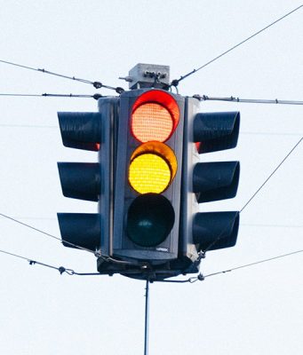 Большинство светофоров Москвы перейдет на интеллектуальное управление